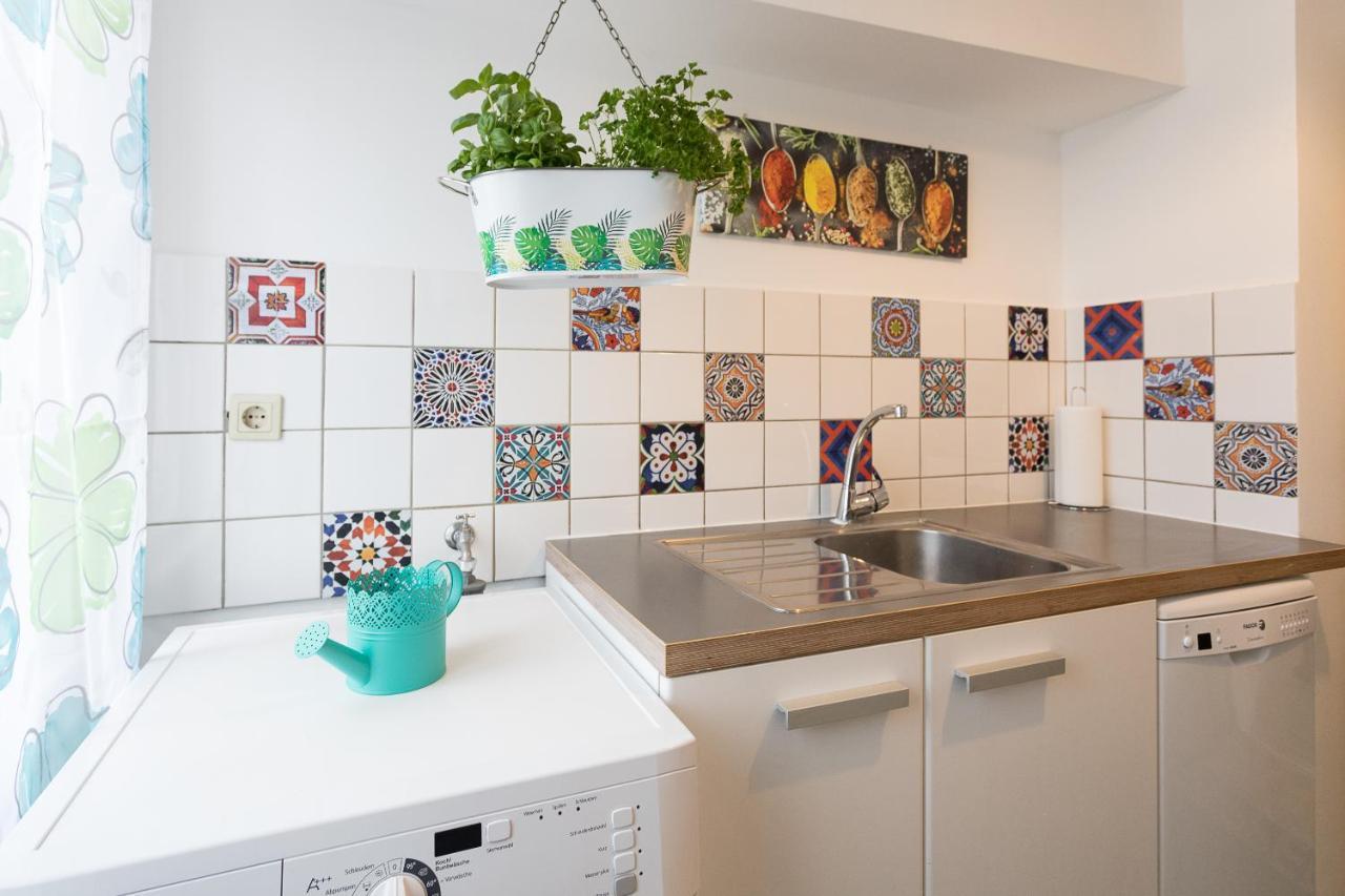 French Balcony - 45M² - Szeneviertel Daire Viyana Dış mekan fotoğraf