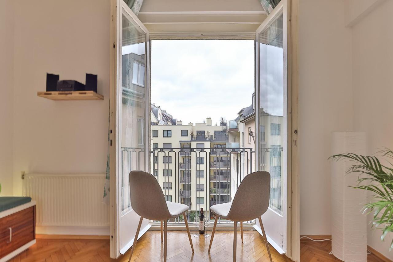 French Balcony - 45M² - Szeneviertel Daire Viyana Dış mekan fotoğraf