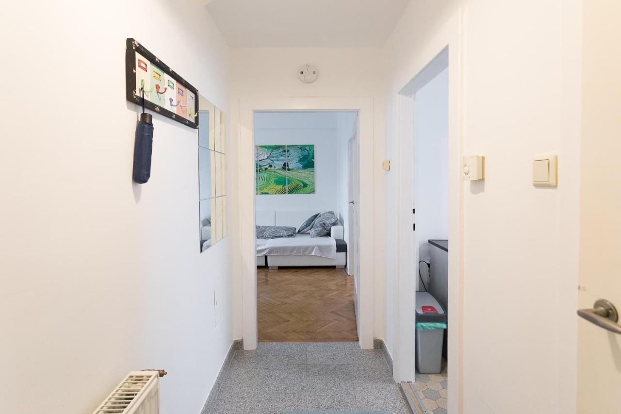 French Balcony - 45M² - Szeneviertel Daire Viyana Dış mekan fotoğraf